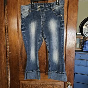 Angels Denim Acid Washed Distressed Capri Jeans With Cuff Sz20 – Stitched Pocket